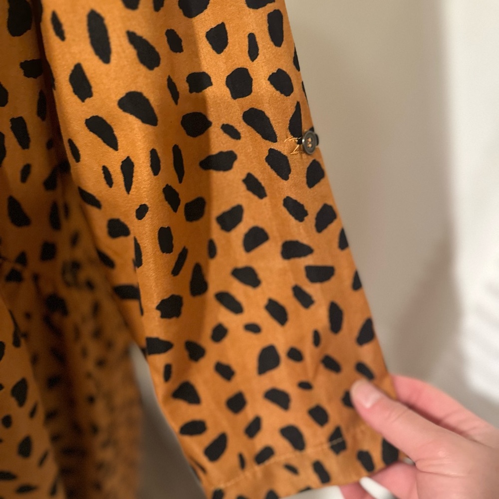 🖤Leopard top🖤 - Picture 4 of 5